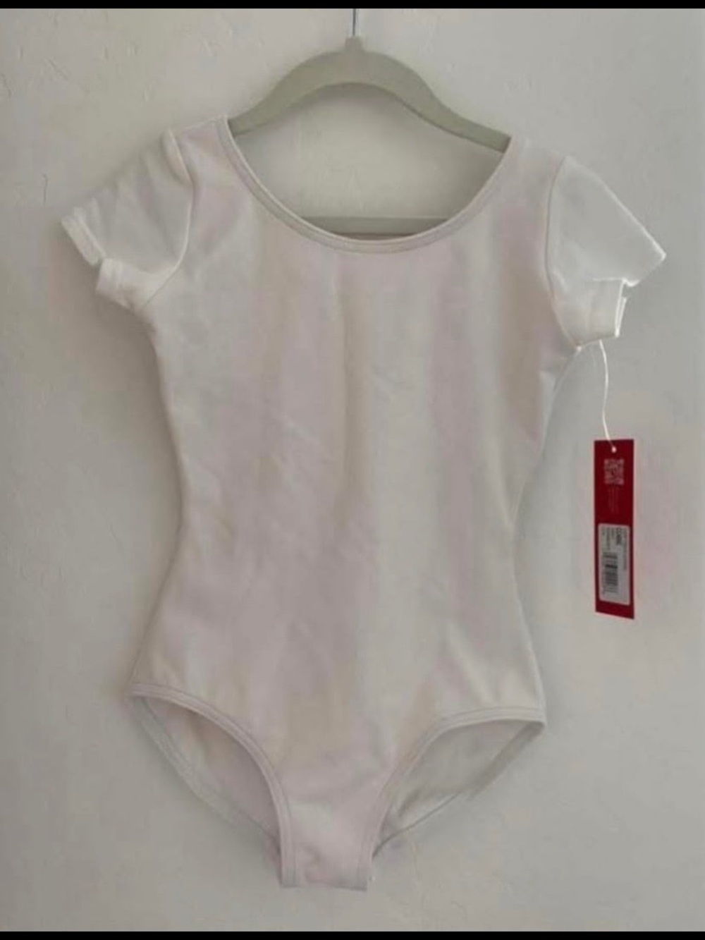Capezio Intermediate White Leotard 6/6x NWT